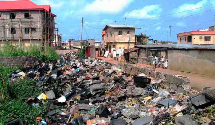 roadside-e-waste-dump-in-lagos-nigeria-basel-action-network-sml