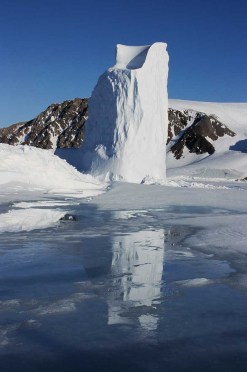 ceberg-in-glacier-strait-nunavut-canada-image-credit-sandy-briggs