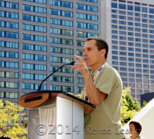 Stephen Leahy speaking at Toronto Climate March 2014